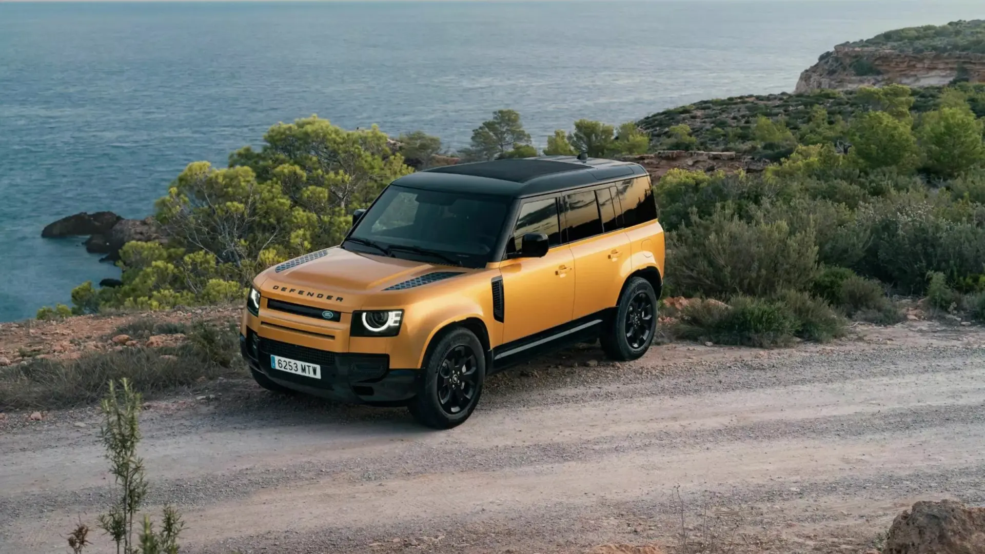 Land Rover Defender Eivissa: la esencia de la isla en tan sólo seis ...