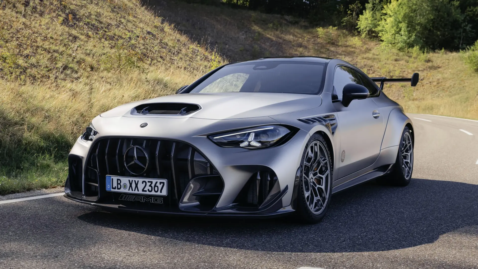 Mercedes-AMG CLE 646 Spezialanfertigung: un supercoupé V8 de propulsión del que solo se van a hacer 30 unidades