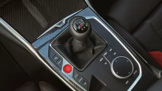 La solución de BMW M para hacer coches con cambio manual.