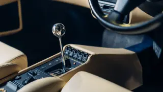 Ferrari patenta un nuevo cambio manual.