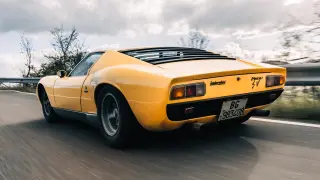 Gama Lamborghini Super Veloce