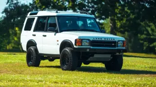 Land Rover Discovery restomod Project Earnie