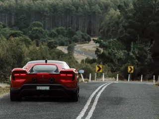 Prueba del Ferrari 849 Testarossa en las 99 curvas de Tasmania