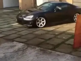 VÍDEO: Esto es tener manos y precisión para driftar y lo demás son tonterías