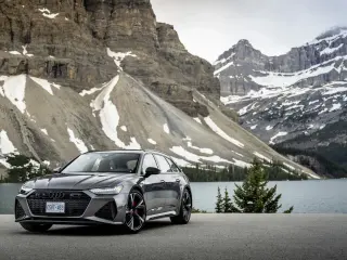 El Audi RS6 es un familiar de 600 CV con microhibridación.