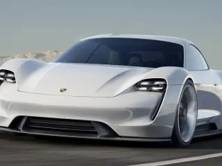 El Porsche Mission E tiene unos 480 km de autonomía y 600 CV