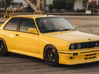 BMW M3 E30.