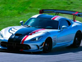 Dodge Viper ACR