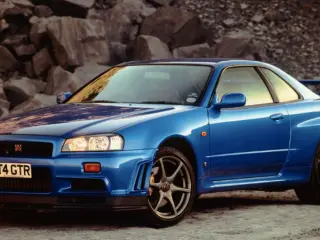 Nissan Skyline GT-R R34.