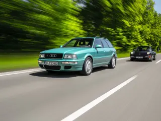 Audi RS2 con el Porsche 911 964