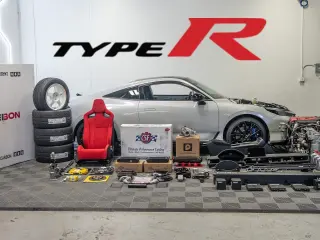 Instalan el motor K20C1 del Honda Civic Type R en un Honda Prelude.