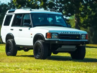 Land Rover Discovery restomod Project Earnie