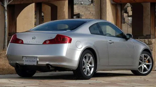 Nissan Skyline V35