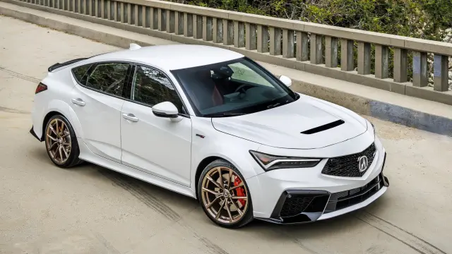 Un Acura Integra Type S de 320 CV fabricado en Estados Unidos.