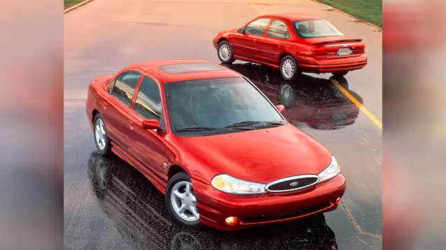 El Ford Contour SVT. En Europa se llamó Mondeo. Foto: Ford