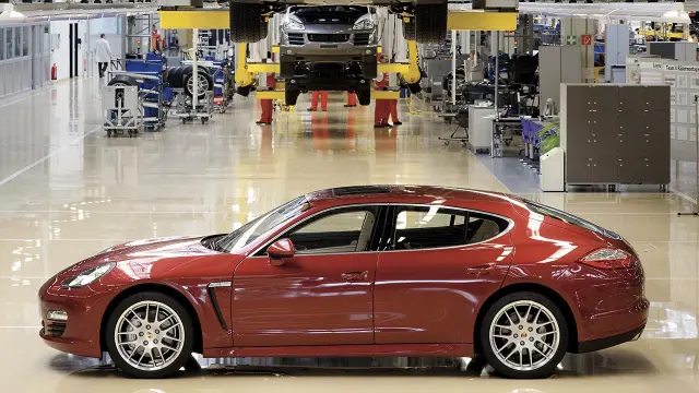 Porsche Panamera 2009 (Porsche).