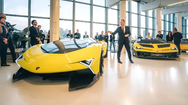 Lamborghini Manifesto.