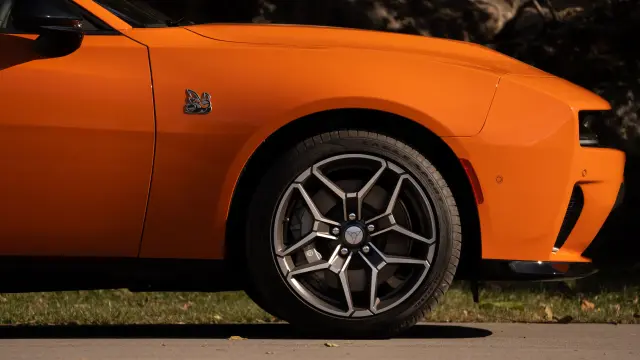 Prueba del Dodge Charger Sixpack
