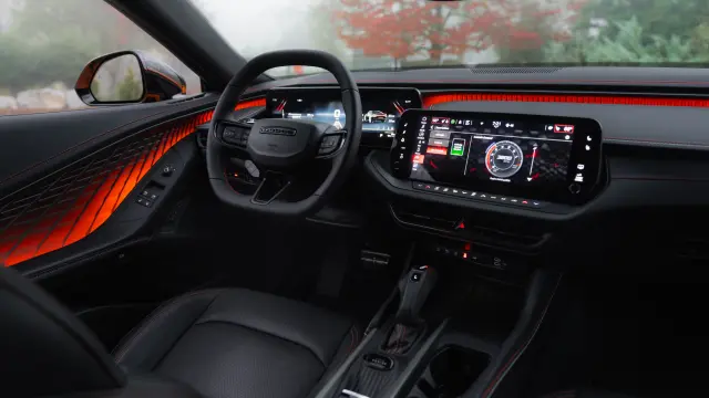 Prueba del Dodge Charger Sixpack