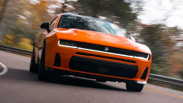 Prueba del Dodge Charger Sixpack