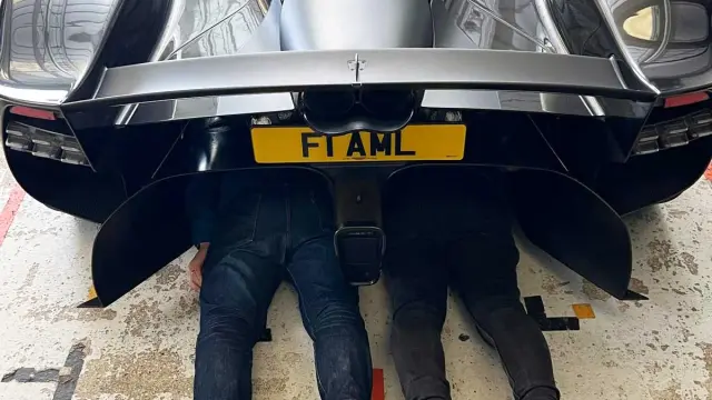 Mercedes-AMG One vs Aston Martin Valkyrie