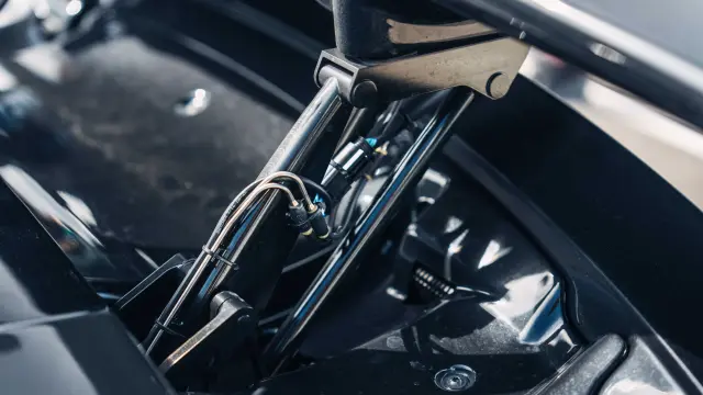 Mercedes-AMG One vs Aston Martin Valkyrie