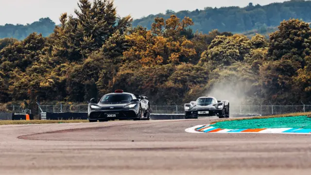 Mercedes-AMG One vs Aston Martin Valkyrie