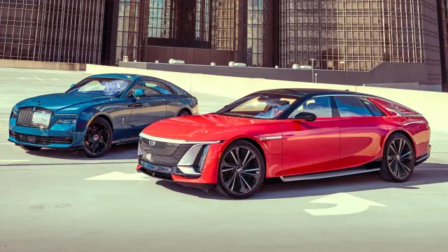 Rolls-Royce Spectre Black Badge vs Cadillac Celestiq