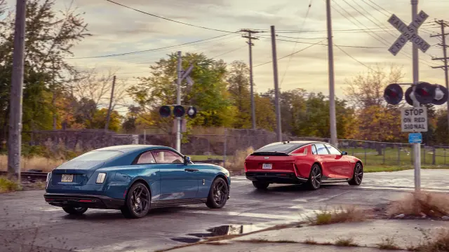 Rolls-Royce Spectre Black Badge vs Cadillac Celestiq