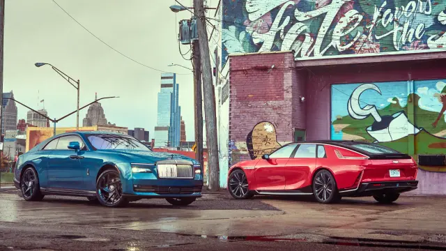 Rolls-Royce Spectre Black Badge vs Cadillac Celestiq