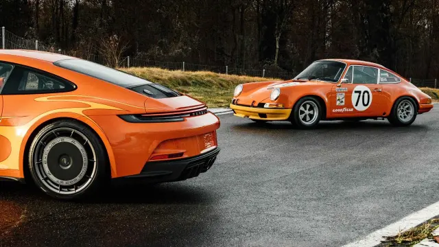 Porsche 911 ST Camel GT Challenge