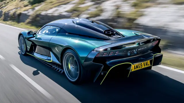 Prueba del Aston Martin Valhalla
