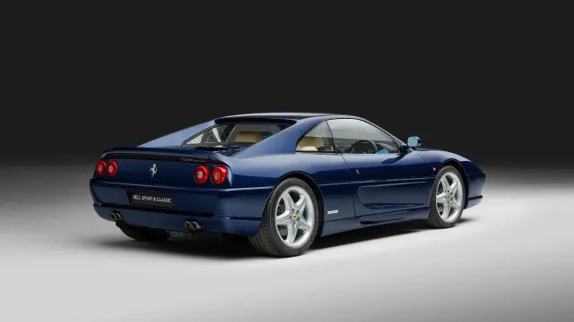 Ferrari F355.