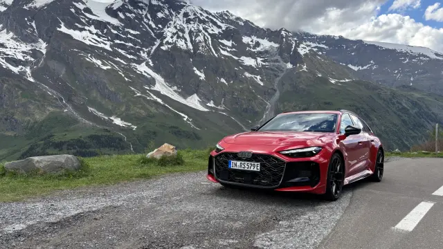 Prueba del Audi RS 5 en la carretera alpina de Grossglockner