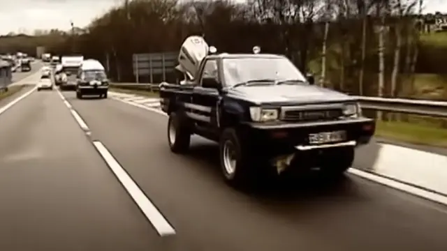 Toyota Hilux 'Toyboata' de Top Gear