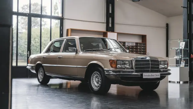 Mercedes-Benz 450 SEL 6.9