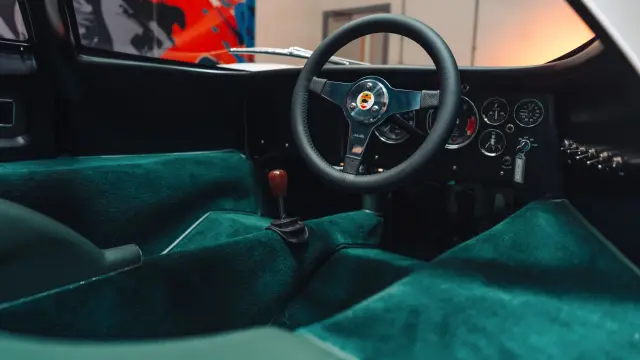 McLaren M6GT