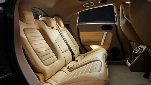 Interior del Ferrari Luce
