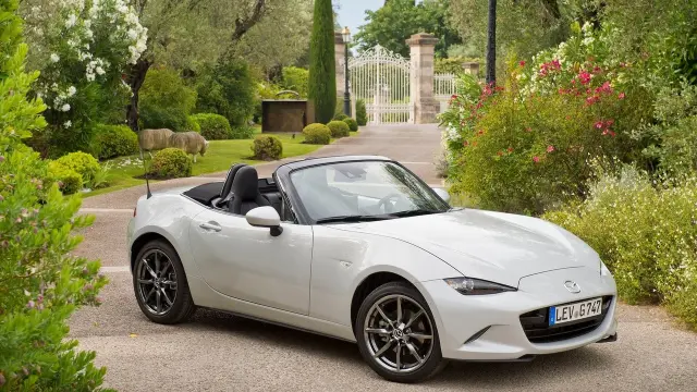 El CEO de Mazda quiere un deportivo por encima del MX-5.