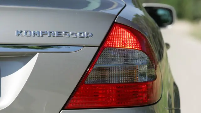 Mercedes Clase E W211 motor M271 Kompressor
