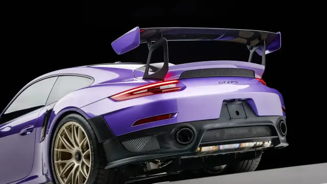 Porsche 911 GT2 RS vendido por un millón de dólares