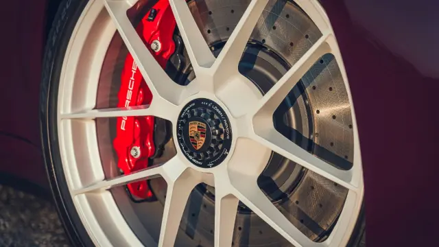 Porsche 911 Carrera S con paquete MT
