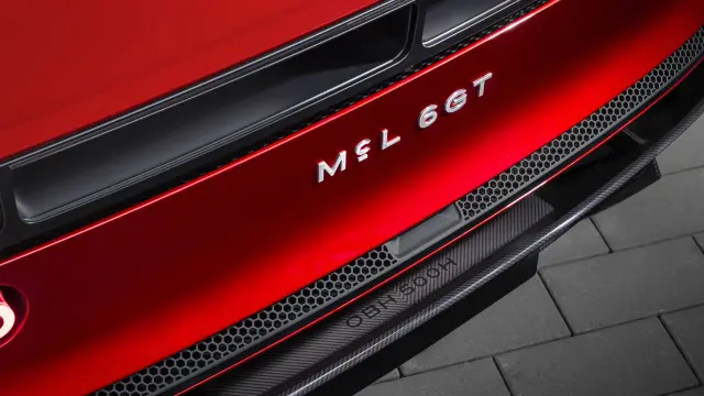 McLaren McL 6GT