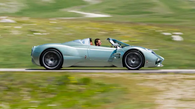 Prueba del Pagani Utopia Roadster