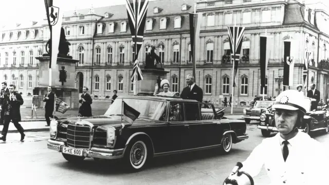 Mercedes-Benz 600 Pullman Landaulet (W100)
