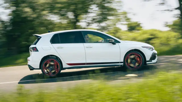 Volkswagen Golf GTI Edition 50 vs Toyota GR Yaris Aero Pack