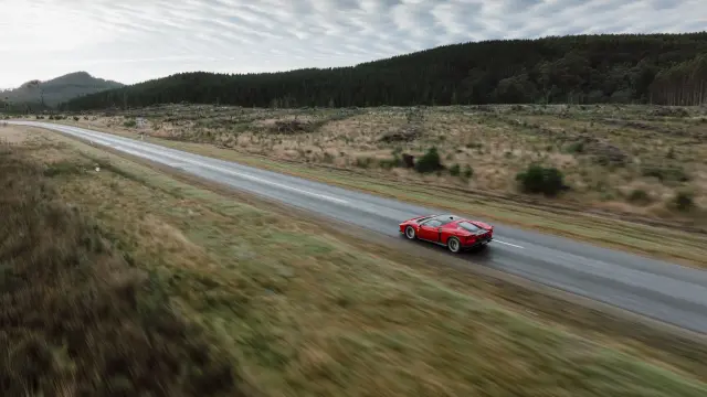 Prueba del Ferrari 849 Testarossa en las 99 curvas de Tasmania