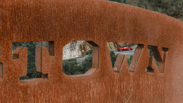 Prueba del Ferrari 849 Testarossa en las 99 curvas de Tasmania