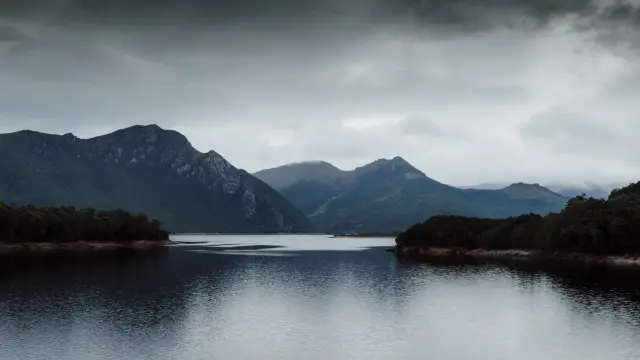 Prueba del Ferrari 849 Testarossa en las 99 curvas de Tasmania