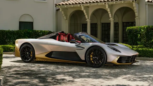 Aston Martin Valhalla Spider